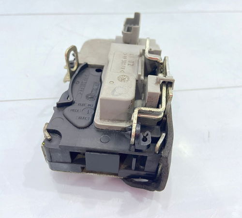 Fechadura Porta Dianteira Direita Peugeot 207 2007/2016