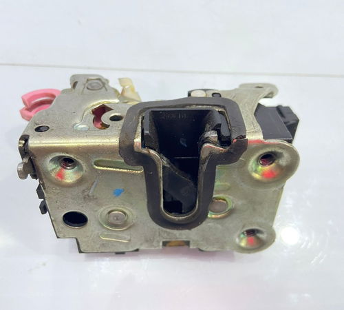Fechadura Porta Traseira Esquerda Renault Oroch 2012/2021