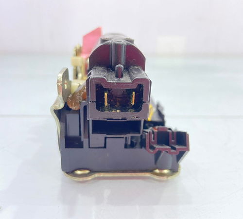 Fechadura Porta Traseira Esquerda Renault Oroch 2012/2021
