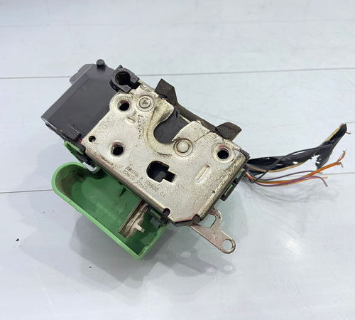 Fechadura Porta Dianteira Direita Fiat Punto 2008/2018