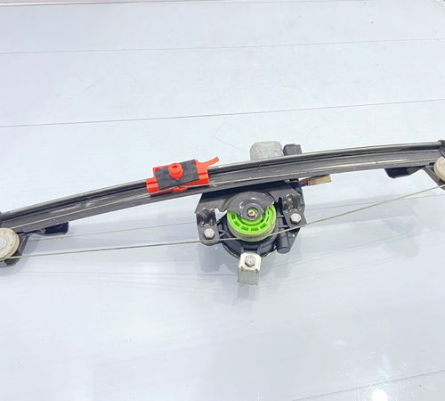 Máquina De Vidro Porta Dianteira Direita Fiat Punto 08/18