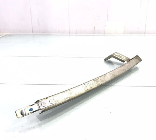Guia Canaleta Vidro Porta Dianteira Esquerda Vw G5/g6/g7/g8