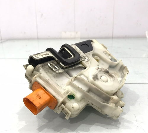 Fechadura Porta Dianteira Esquerda Volkswagen G5/g6/g7/g8