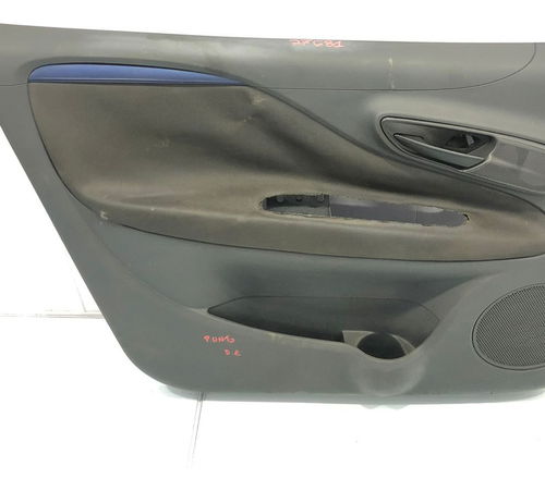 Forro De Porta Dianteira Esquerda Fiat Punto 2008/2018