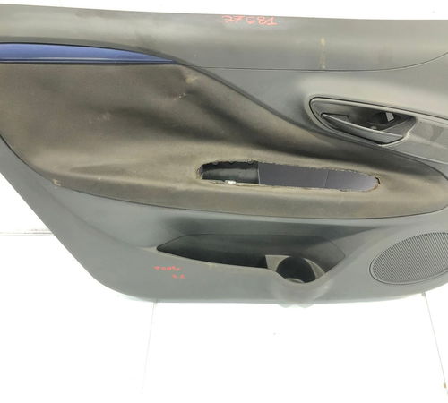 Forro De Porta Dianteira Esquerda Fiat Punto 2008/2018
