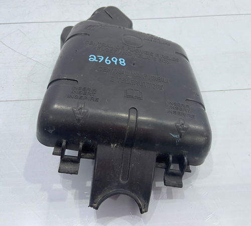 Tampa Caixa Fusivel Fiat Punto 2008/2018