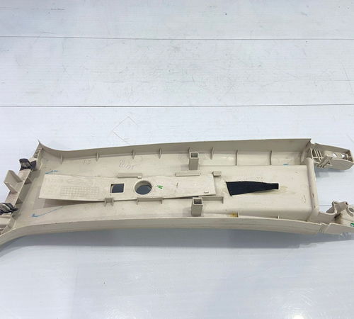 Acabamento Coluna Central Direita Fiat Punto 2008/2018