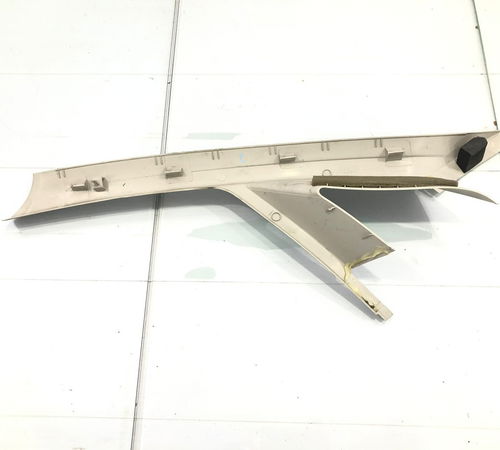 Moldura Coluna Dianteira Direita Fiat Punto 2008/2018