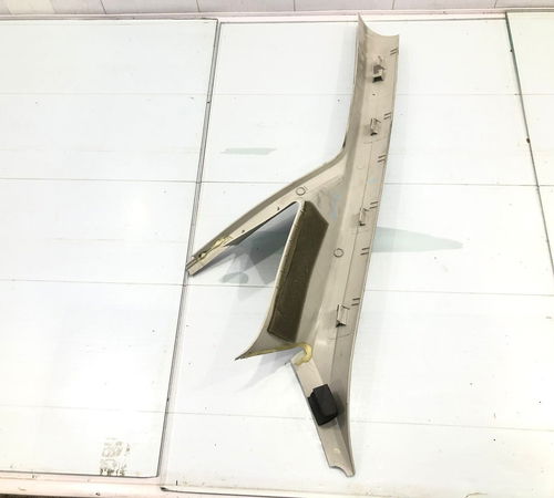 Moldura Coluna Dianteira Direita Fiat Punto 2008/2018