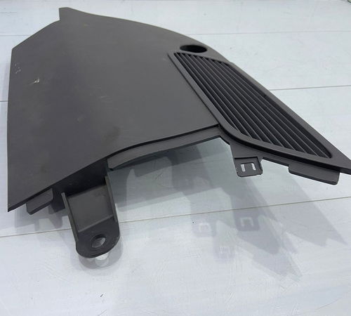 Moldura Lateral Direita Console Fiat Punto 2008/2018