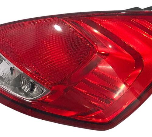 Lanterna Traseira Direira Ford New Fiest...