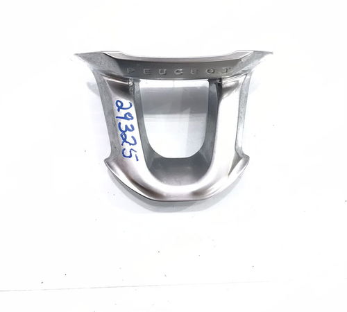 Moldura Volante Peugeot 2008 2015/2021
