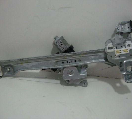 Maquina Do Vidro Eletrico Traseira Direita  Gm Tracker 2015