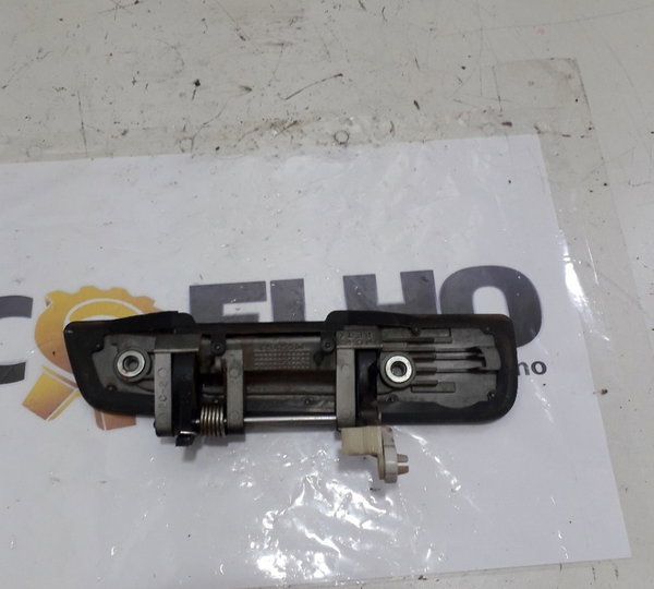 Maçaneta Porta Traseira Esquerda Mitsubishi Tr4 2013-usado