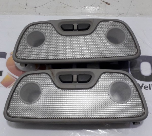 Luz De Teto Traseiro Volvo Xc90 2.5 4x4 2005 - Par-usado