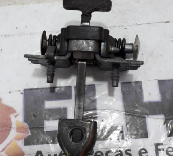 Limitador Porta Traseira Esquerda Citroen C3 2014