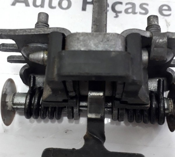 Limitador Porta Traseira Esquerda Citroen C3 2014