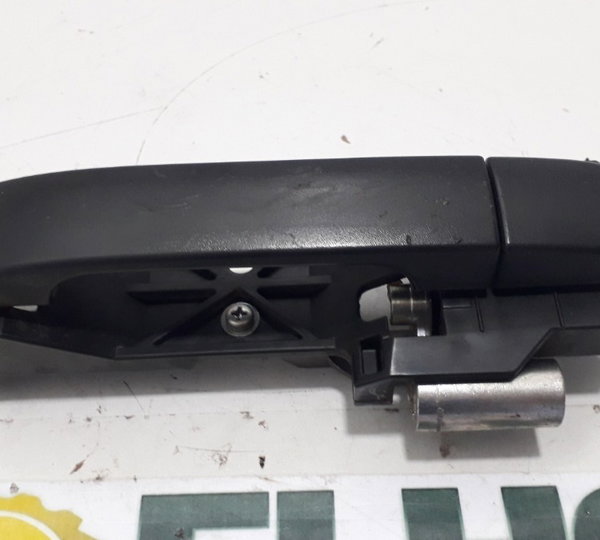 Maçaneta Externa Traseira Direita Nissan Grand Livina 2010