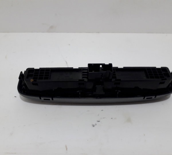 Botão Do Alerta Peugeot 308 2.0 Flex 2014 Preta