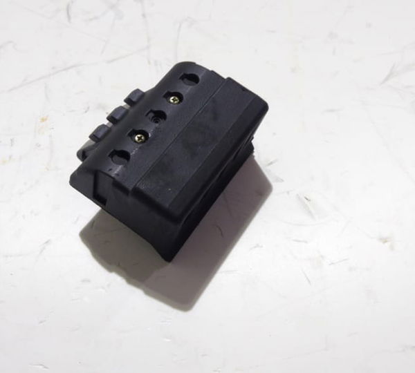 Sensor Da Trava Vidro Tampa Traseira Hyundai Tucson 2012