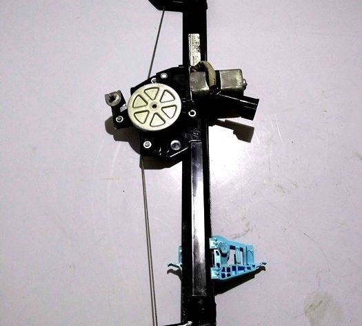 Maquina De Vidro Eletrico Dianteira Direita Uno Vivace 2016