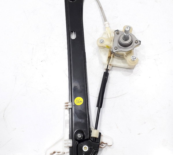 Maquina De Vidro Manual Traseira Direita Vw Up Cross 2018