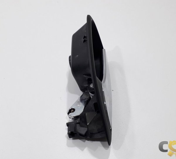 Maçaneta Interna Dianteira/traseira Esquerda Cruze 2014 Original Foto Dianteira/traseira