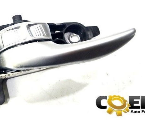 Maçaneta Interna Porta Diant Esq Jeep Renegade 2016 (844) Prateado Dianteira