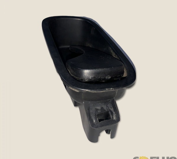 Maçaneta Interna Dianteira Esquerda Fiorino 2019 (1932) Preto Dianteira