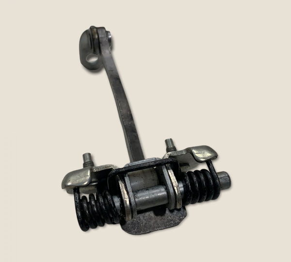 Limitador Porta Esquerda Clio 2 Portas 14/15 (3128)