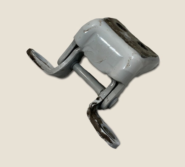 Dobradiça Dianteira Esquerda Inferior Honda Fit Exl 2013