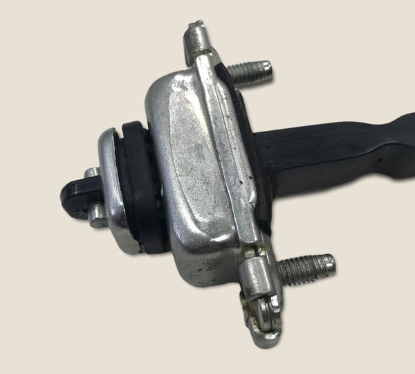 Limitador Porta Dianteira Direita Onix Lt 1.0 2019 (4044)