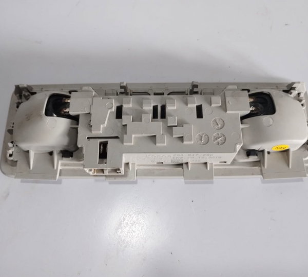 Luz De Teto Volkswagen Polo/virtus Original