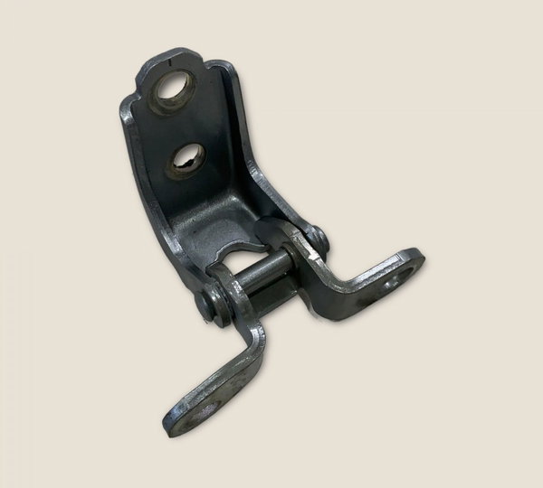 Dobradiça Tras. Esq. Inferior Honda Fit 1.5 Ex 2020 (a)