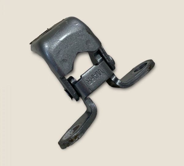 Dobradiça Tras. Dir. Inferior Honda Fit 1.5 Ex 2020 (a)