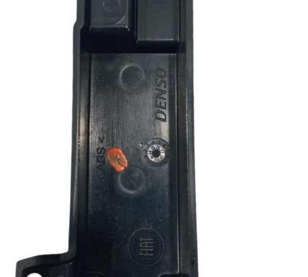 Acabamento Luz Cortesia Porta Luvas Fiat Palio 1.0 2015