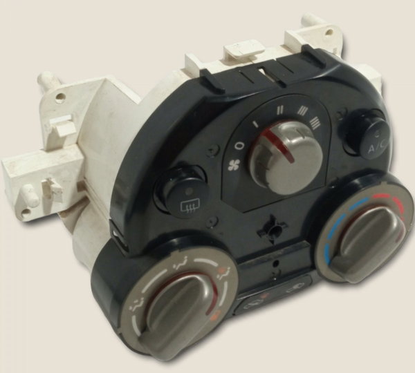 Comando Ar Condicionado Nissan March 1.6 Sv 2013/13 (g)