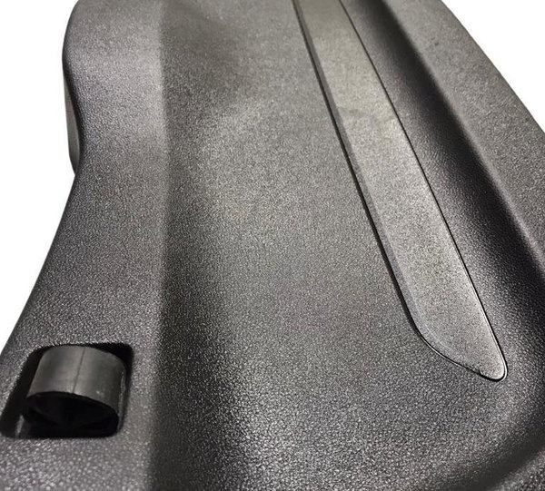 Moldura Int Tampa Traseira Onix 2012/16 Original Gm 94749965 Original Foto