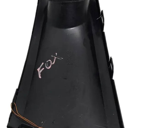 Moldura Farol Milha Lado Direito Fox Spacefox 2009 A 15 Vw