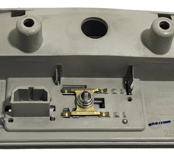 Luz De Teto Vw Gol G5 A G7 2020 600947105