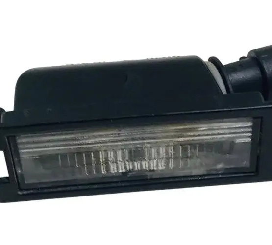 Luz De Placa Vw Gol/saveiro/golf/foxg4/g5/g6/g7 2002/11
