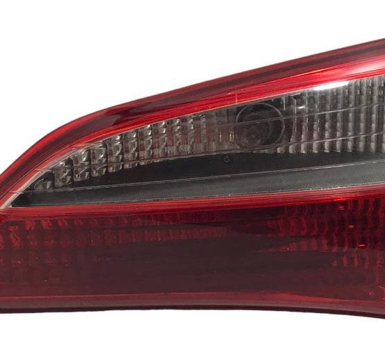 Lanterna Traseira Direita Tampa Hyundai Hb20 2012 A 2015