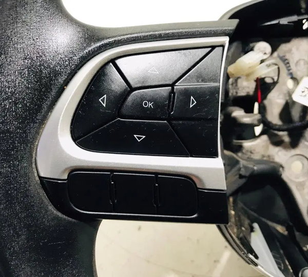 Volante Original Com Comando Fiat Argo Drive 1.0  2018