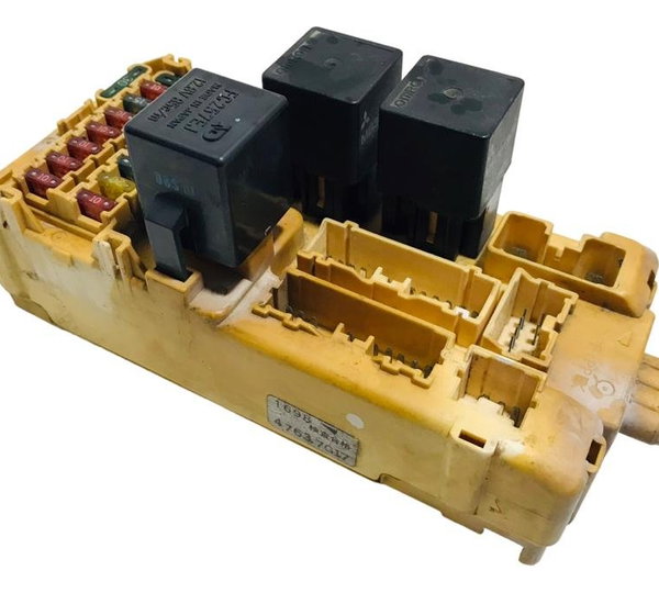 Caixa Fusivel Mitsubishi Galant 2.0 1997