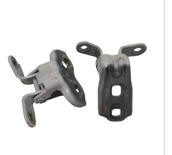 Dobradiça Porta Dianteira Direito Chevrolet Spin 2013