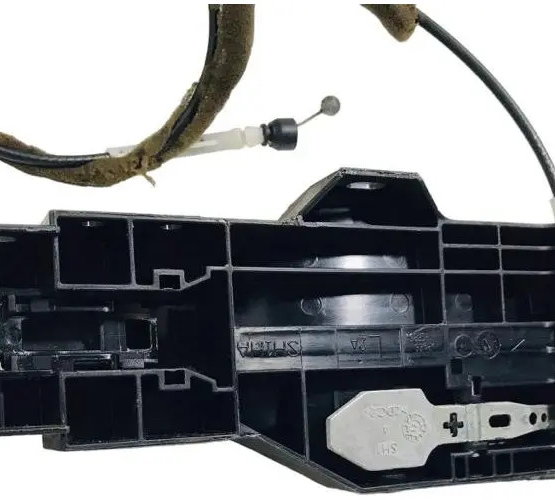 Maçaneta Externa Porta D.esquerda Nissan Versa 2015 Usada