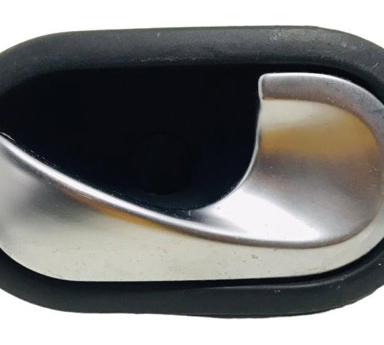 Maçaneta Interna Lado Direito Renault Sandero Logan 08/2016