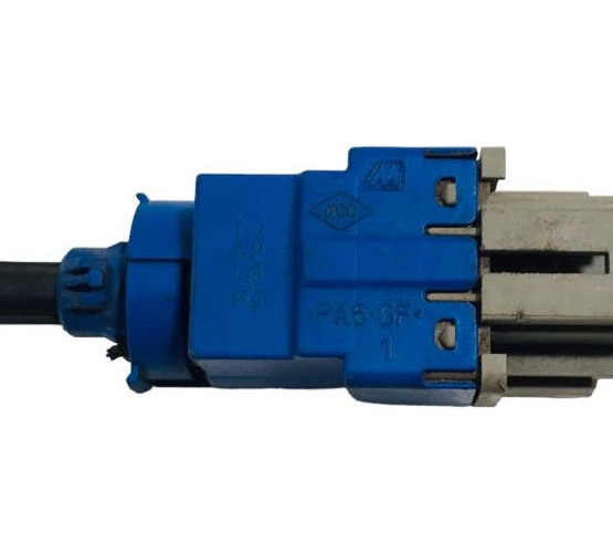 Interruptor Pedal De Embreagem Renault  Sandero Duster Kwid