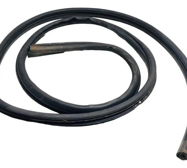 Borracha Porta D/e Mitsubishi L200 Triton Hpe-s 2.4 2020/21
