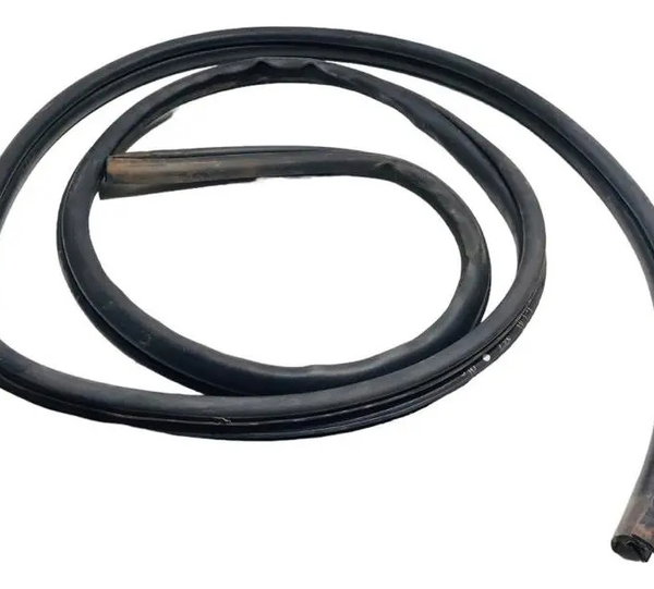 Borracha Porta D/e Mitsubishi L200 Triton Hpe-s 2.4 2020/21